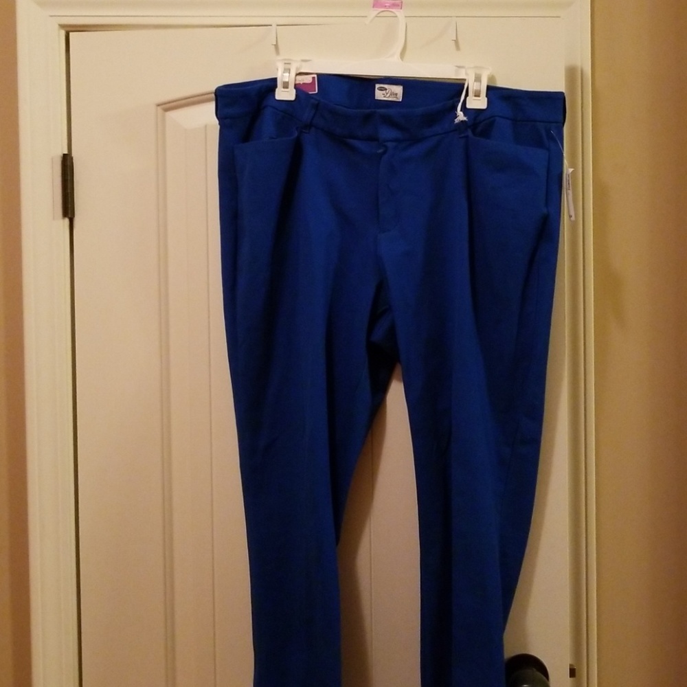 👠💄NWT Old Navy Skinny Ankle Pants - The Diva